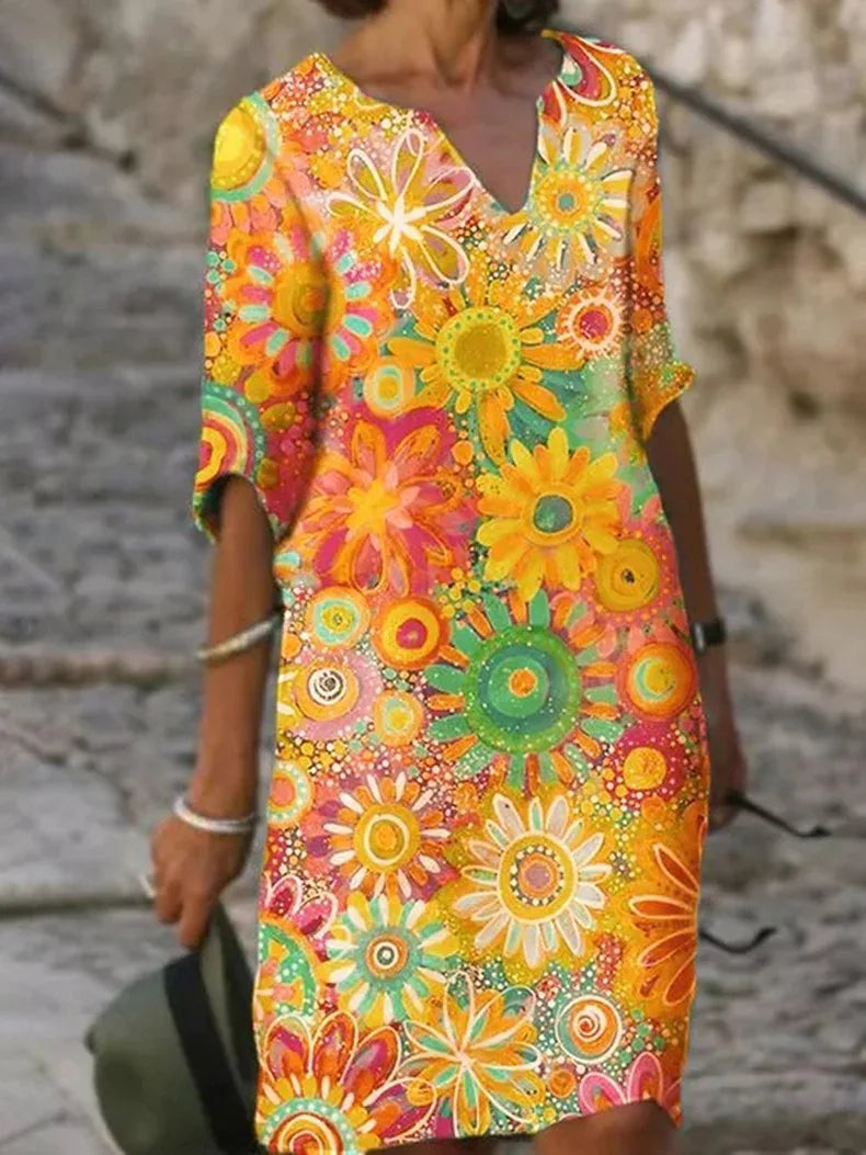 Chic Floral Dress - Fashionable Style with a Cozy Fit