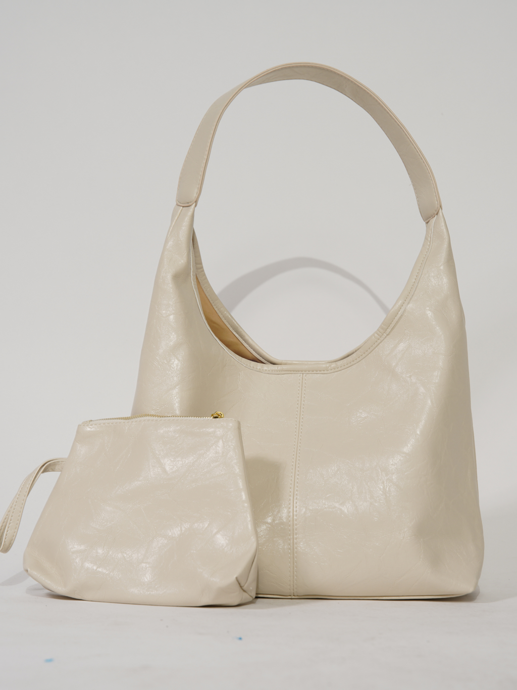 Retro-Style Distressed Leather Tote Bag