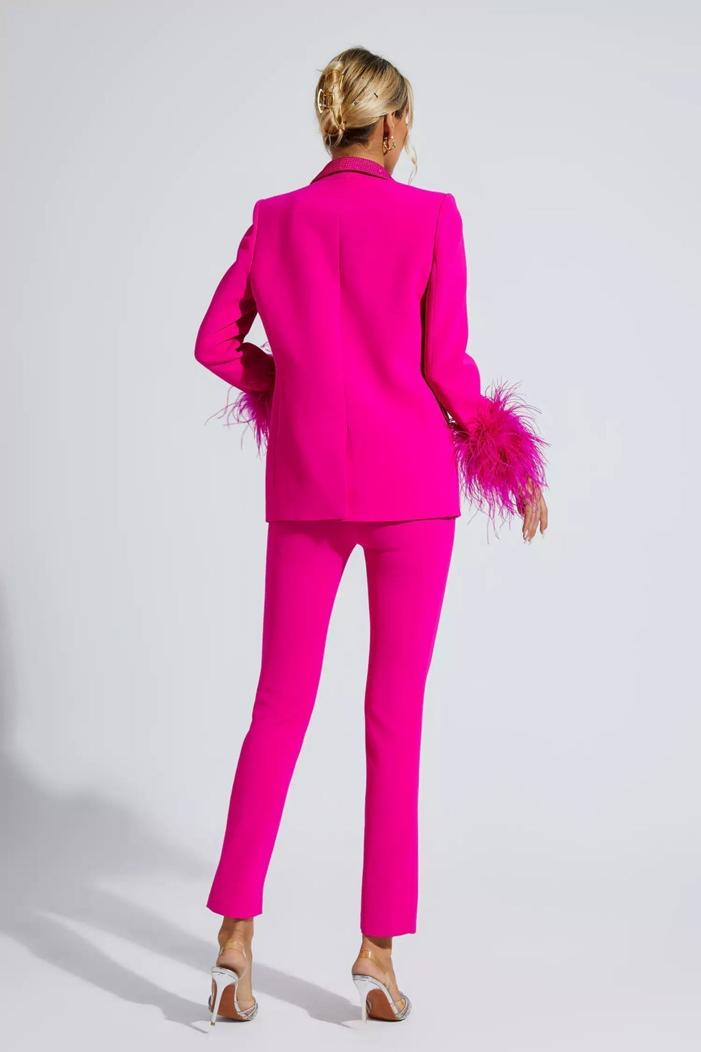 Feather-Accented Blazer Set Adorned with Diamonds