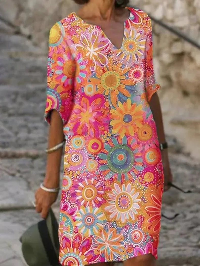 Chic Floral Dress - Fashionable Style with a Cozy Fit