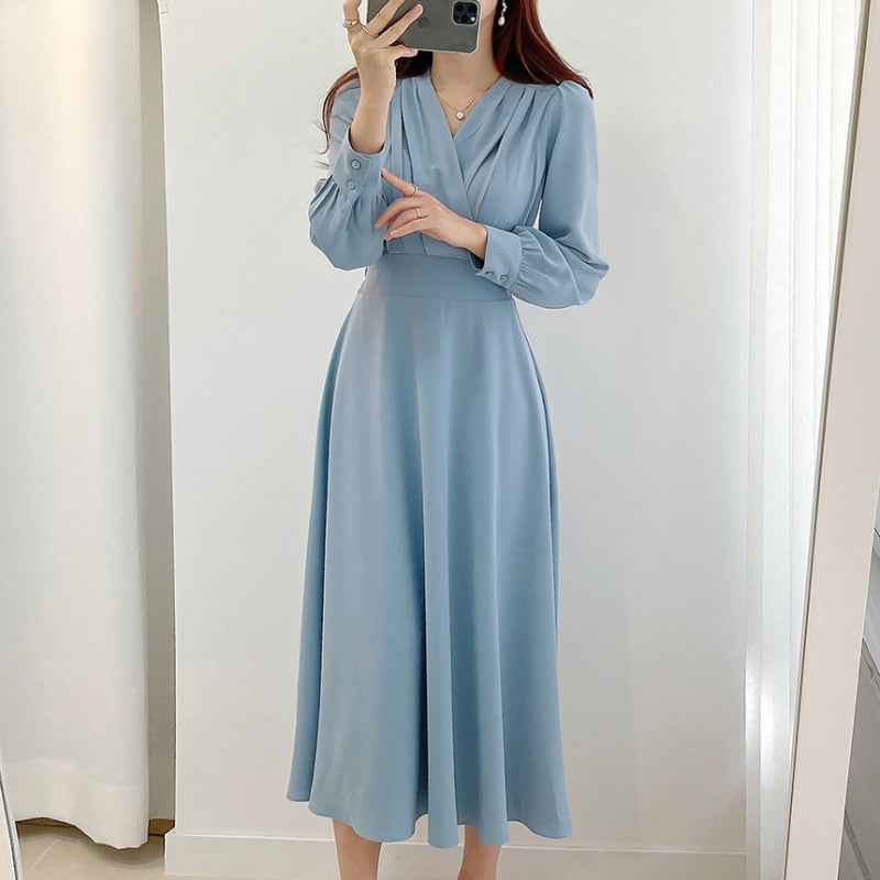 Stylish V-Neck A-Line Dress with Puff Sleeves