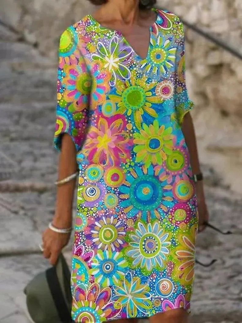 Chic Floral Dress - Fashionable Style with a Cozy Fit