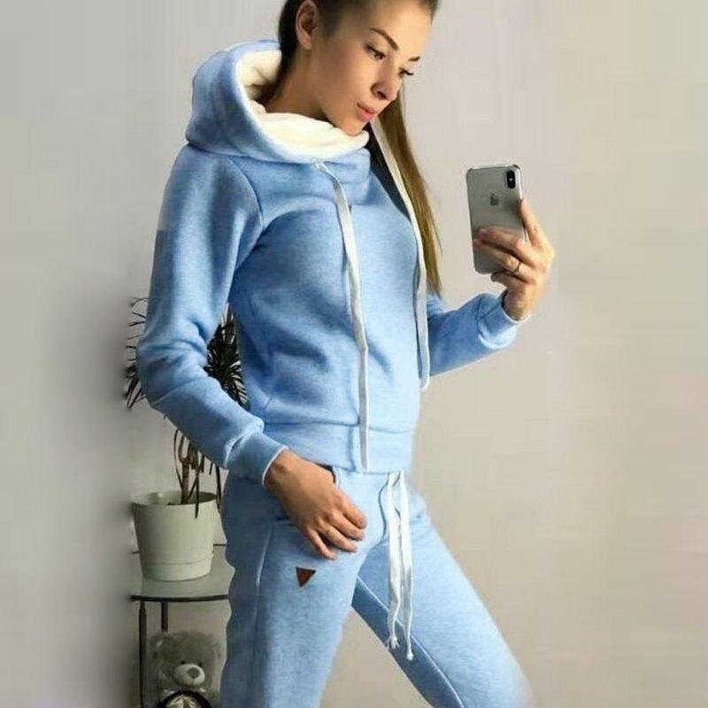 DROOM - Comfortable and Chic Warm Athletic Jogging Set
